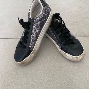 Aqua platform sneakers
